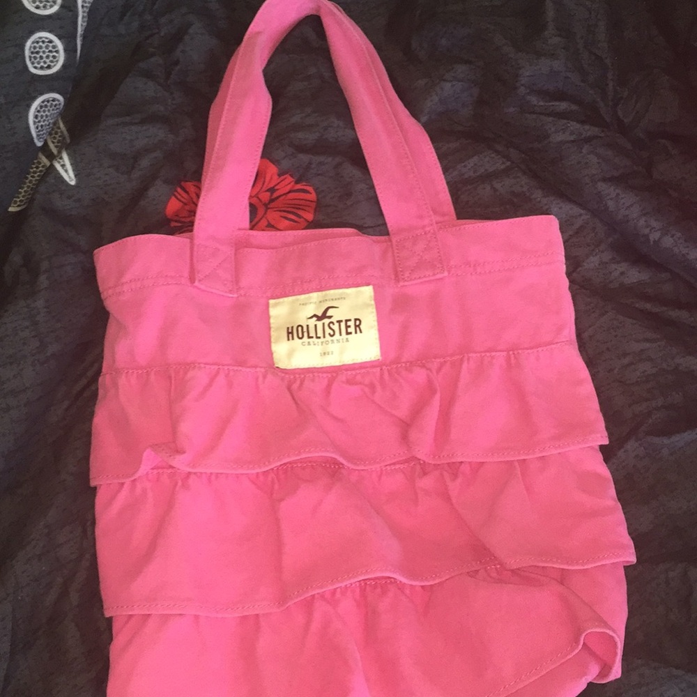 Hollister bag!😁